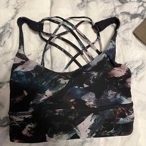 Lululemon bra multicolour size 4 great condition.